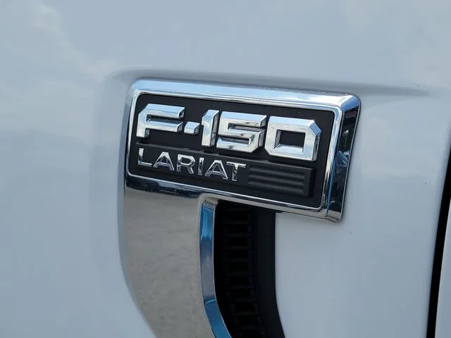 Used 2022 White Ford Lariat image 9