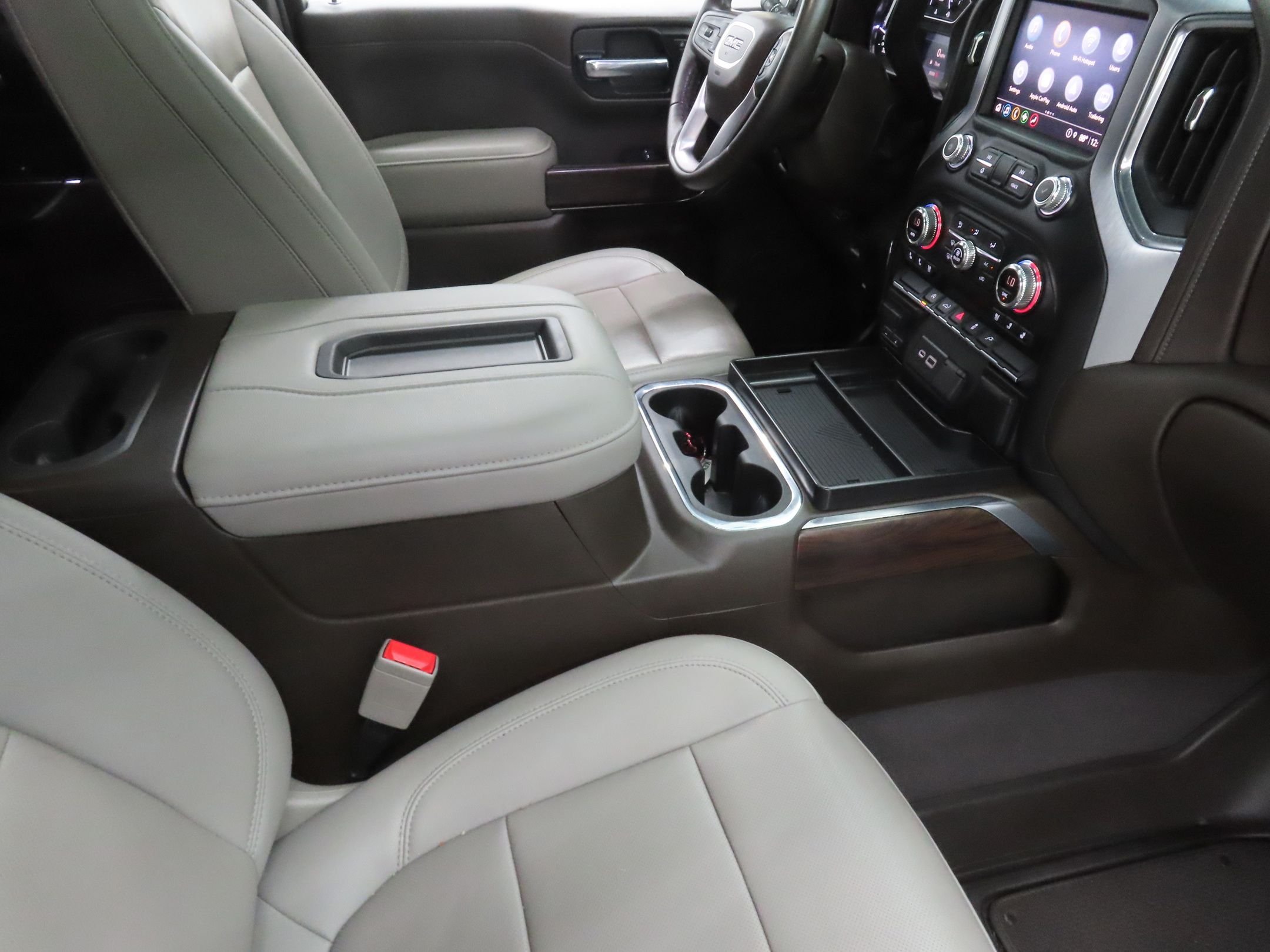 Used 2022 Blue GMC SLT image 25