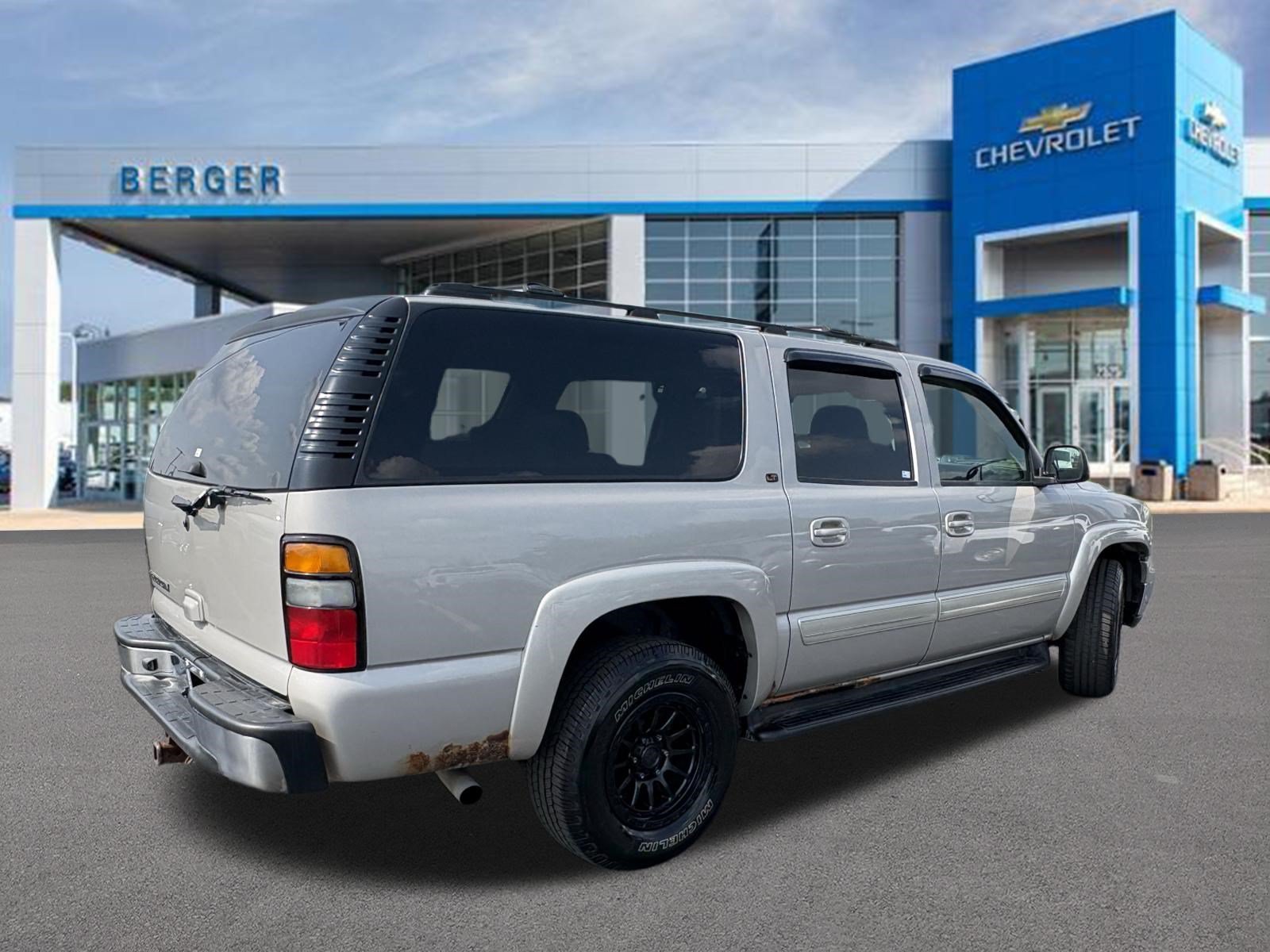 Used 2006 Chevrolet Suburban  with VIN 1GNFK16Z26J103141 for sale in Grand Rapids, MI