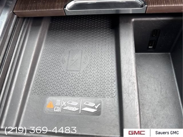 2024 GMC Acadia Denali - Photo 17