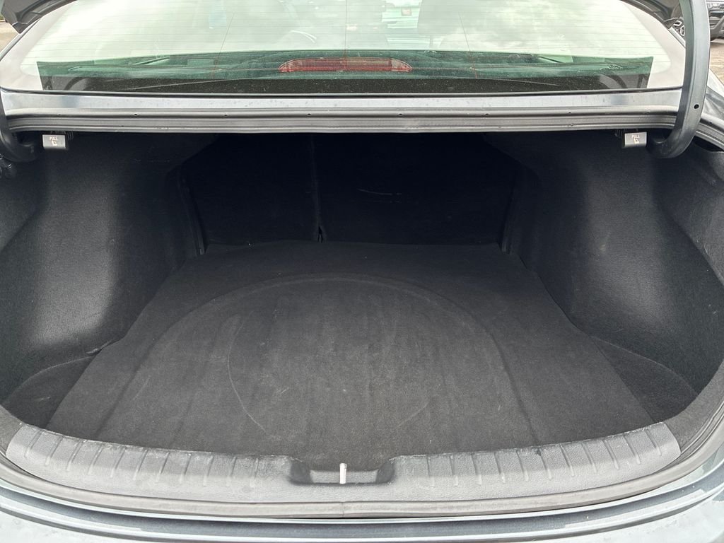 Used 2023 Gray Kia LXS image 23