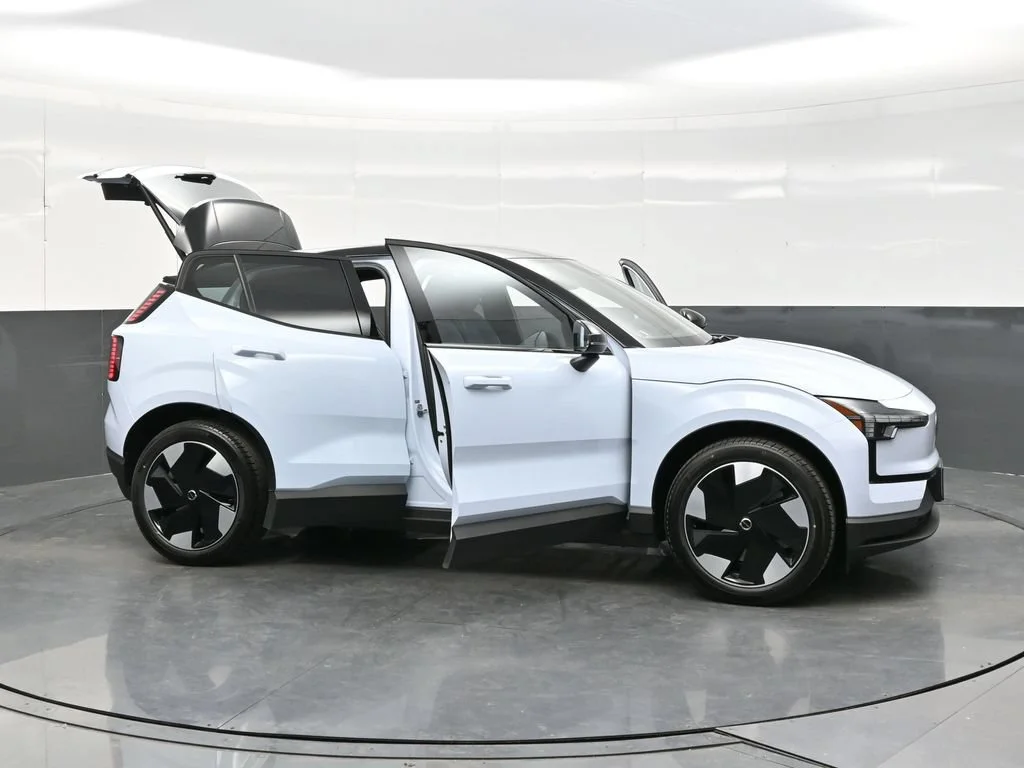 New 2026 White Volvo Twin Motor Performance Plus image 40