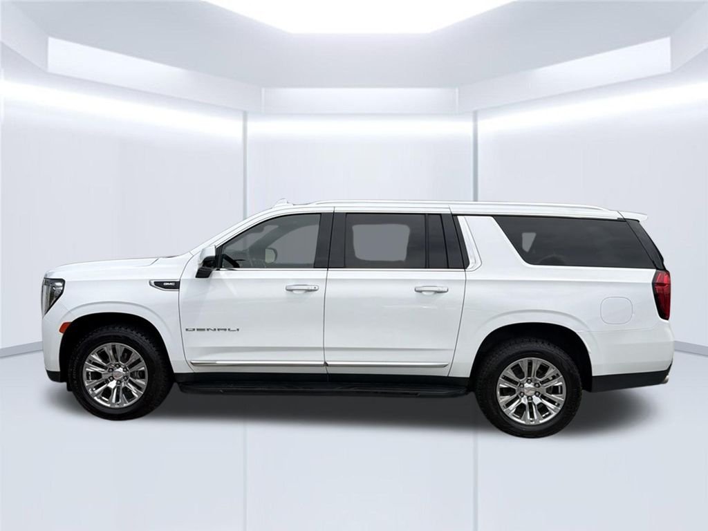 Used 2023 White GMC Denali image 3