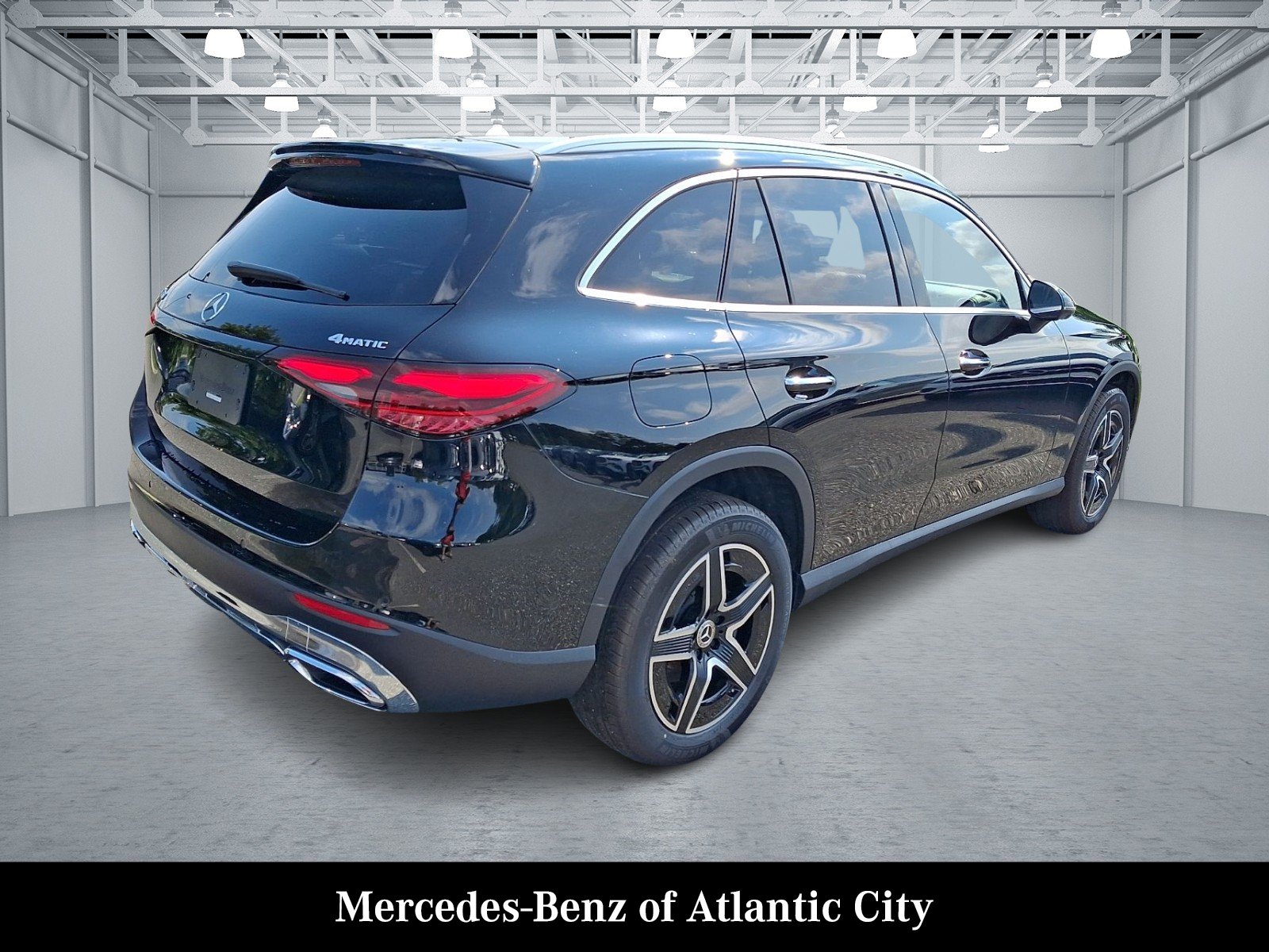 New 2026 Black Mercedes-Benz GLC 300 image 4