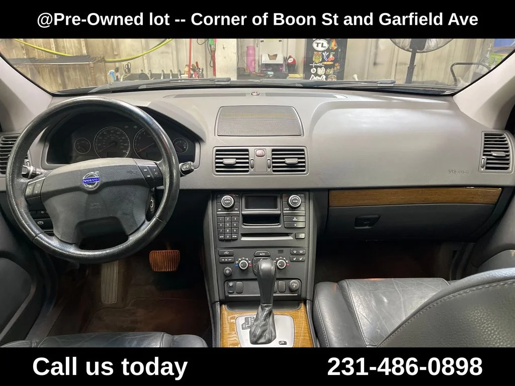 Used 2008 Black Volvo 3.2 image 17
