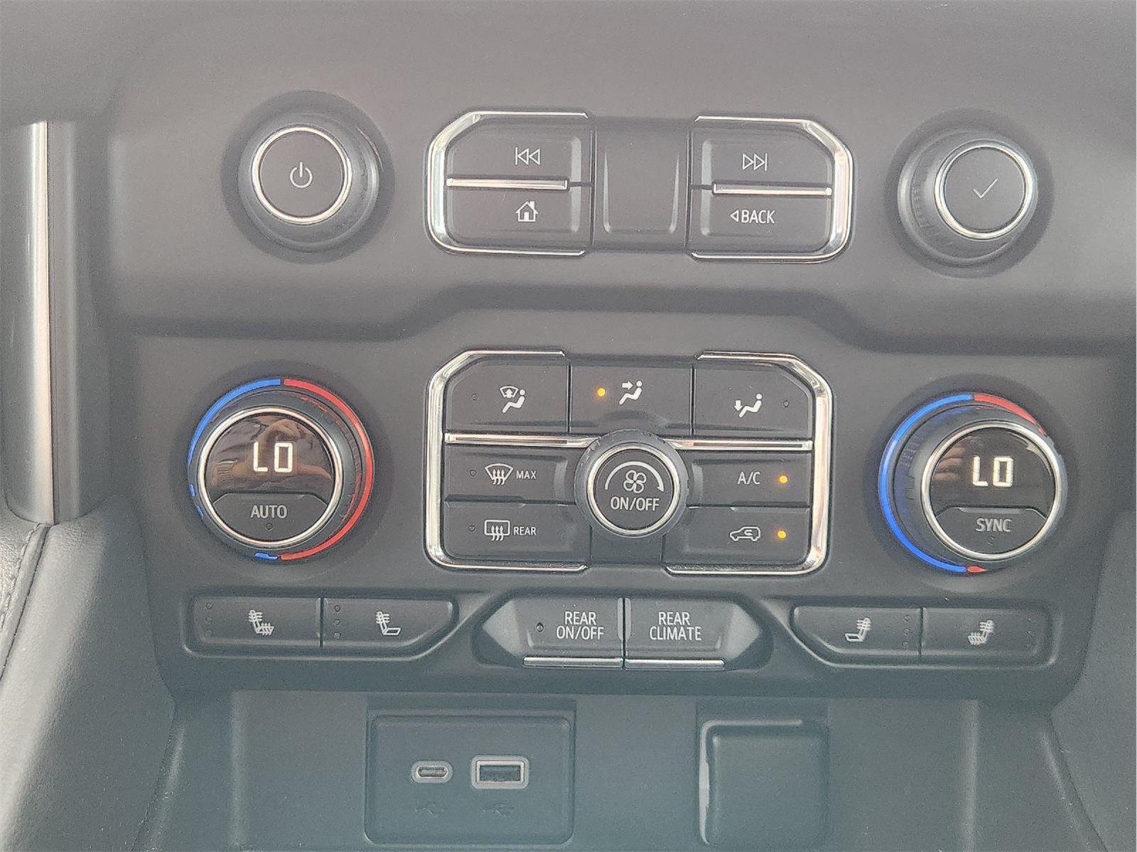 2022 Chevrolet Tahoe photo 19 of 34