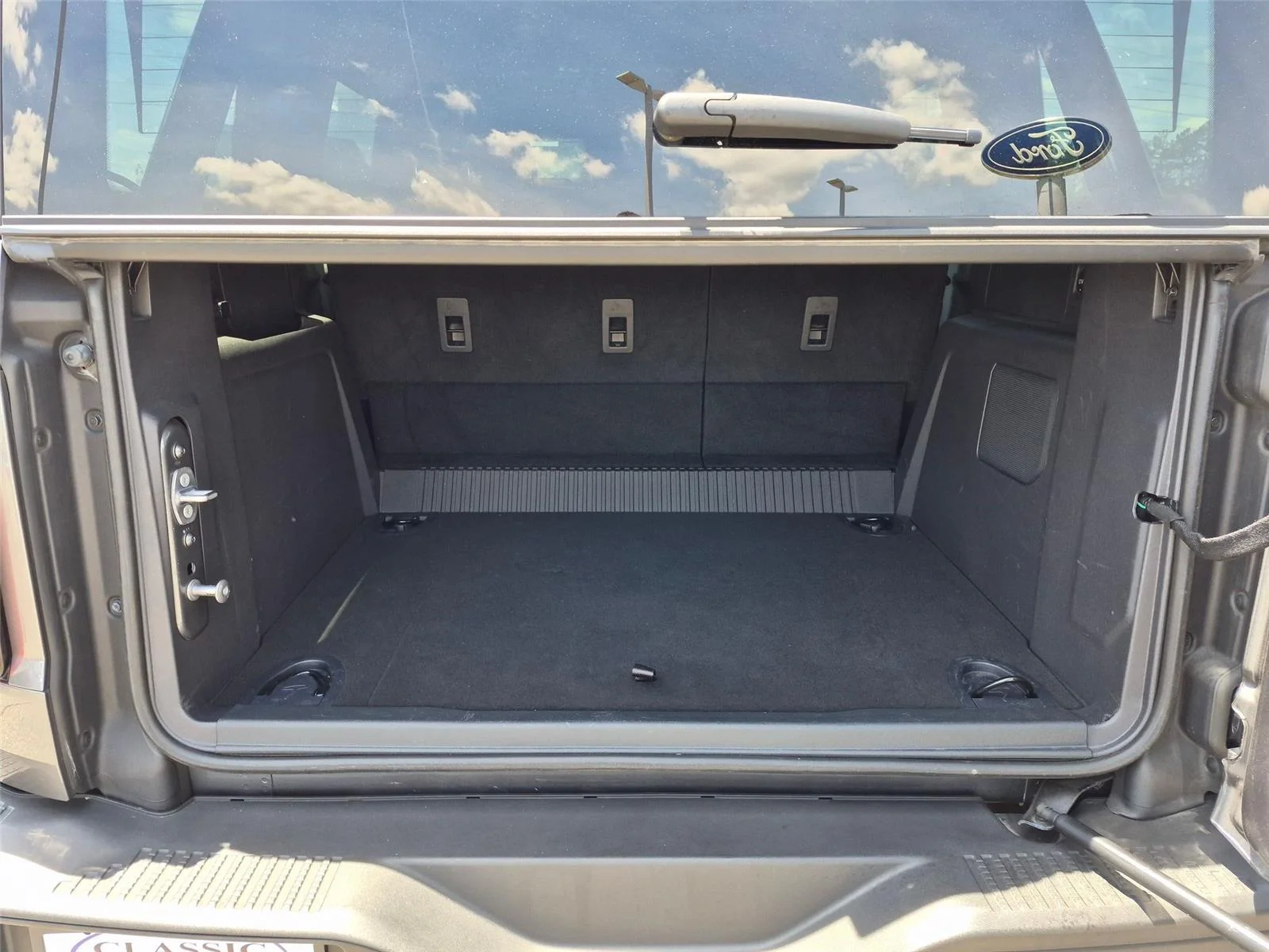 Used 2022 Carbonized Gray Metallic Ford Badlands image 28