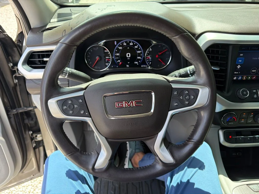 Used 2022 Gray GMC SLT image 17