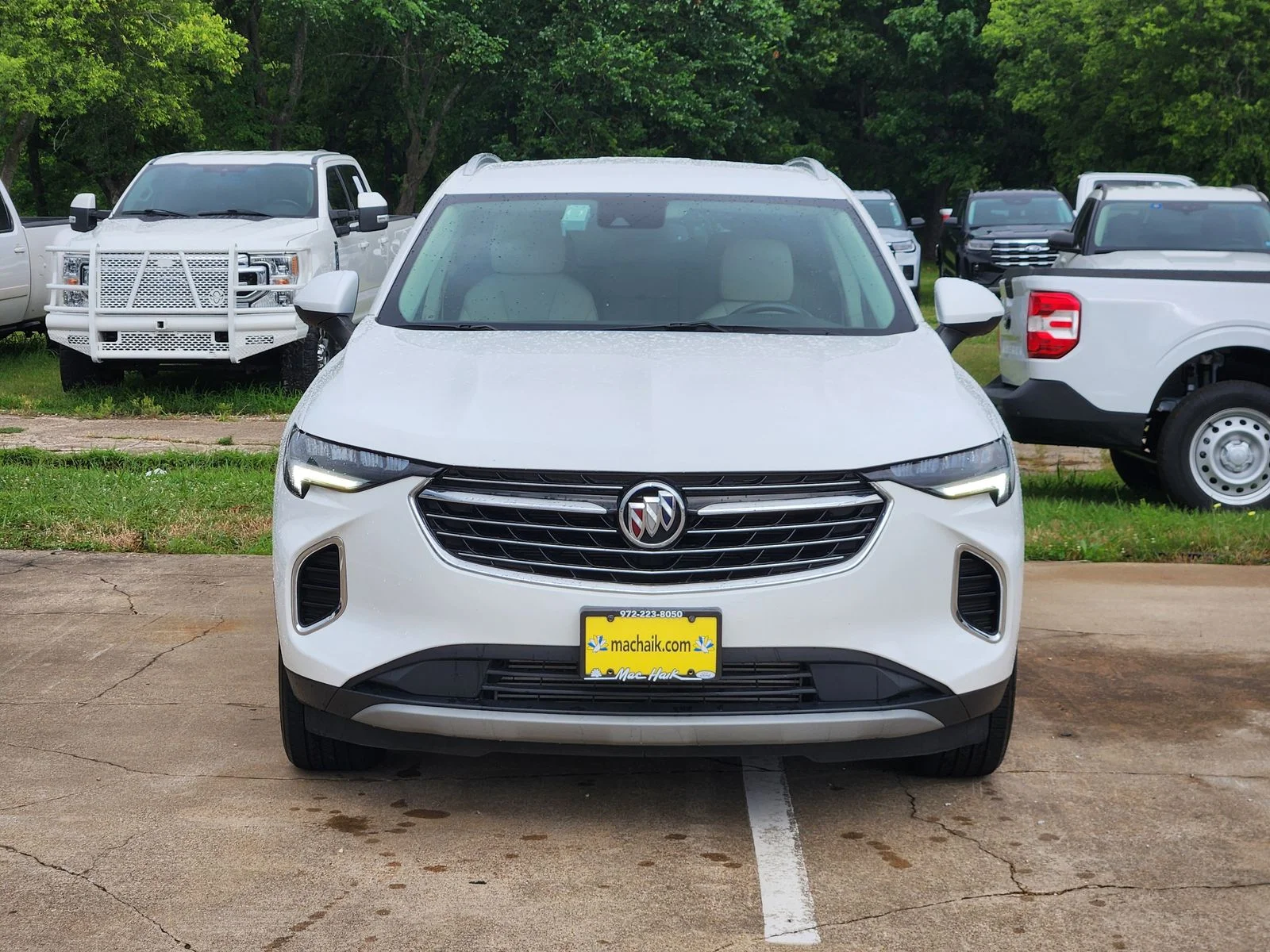 Used 2023 White Buick Essence image 2
