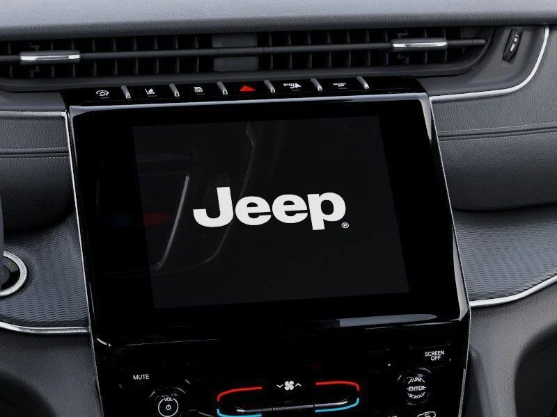 Used 2025 Black Jeep Laredo image 18