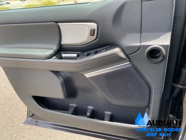 Used 2025 Gray Ford Active image 40