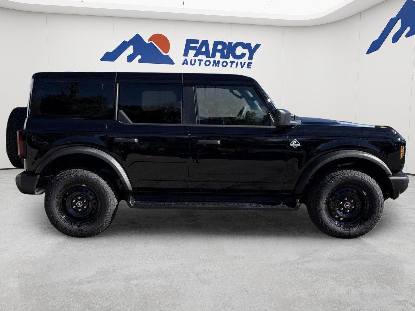 New 2026 Shadow Black Ford Outer Banks® image 6