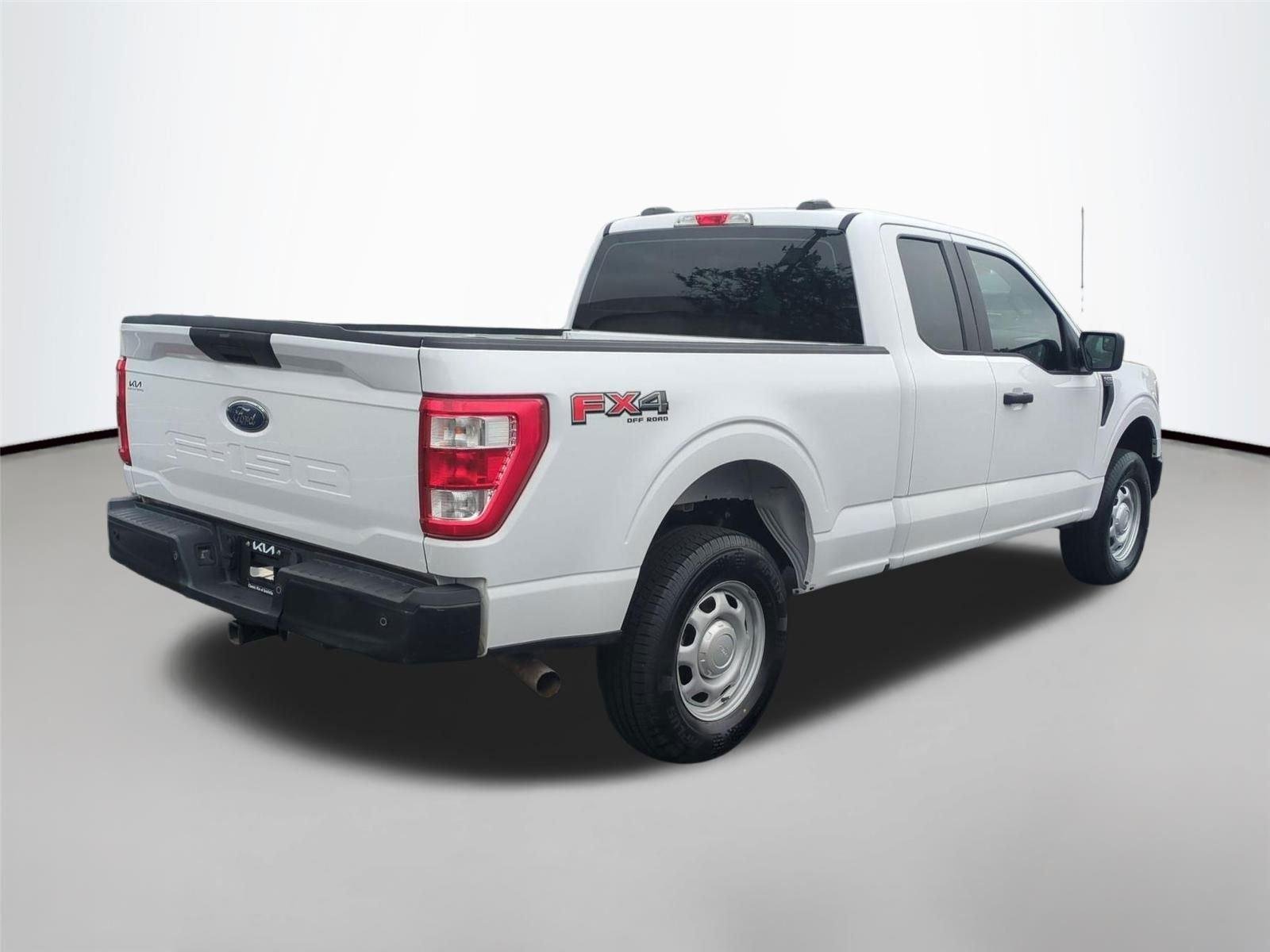 Used 2022 Oxford White Ford XL image 13