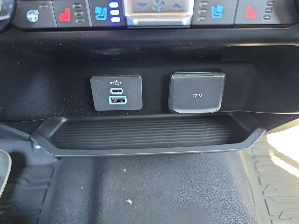 New 2026 Avalanche Ford F-350® Lariat® image 22