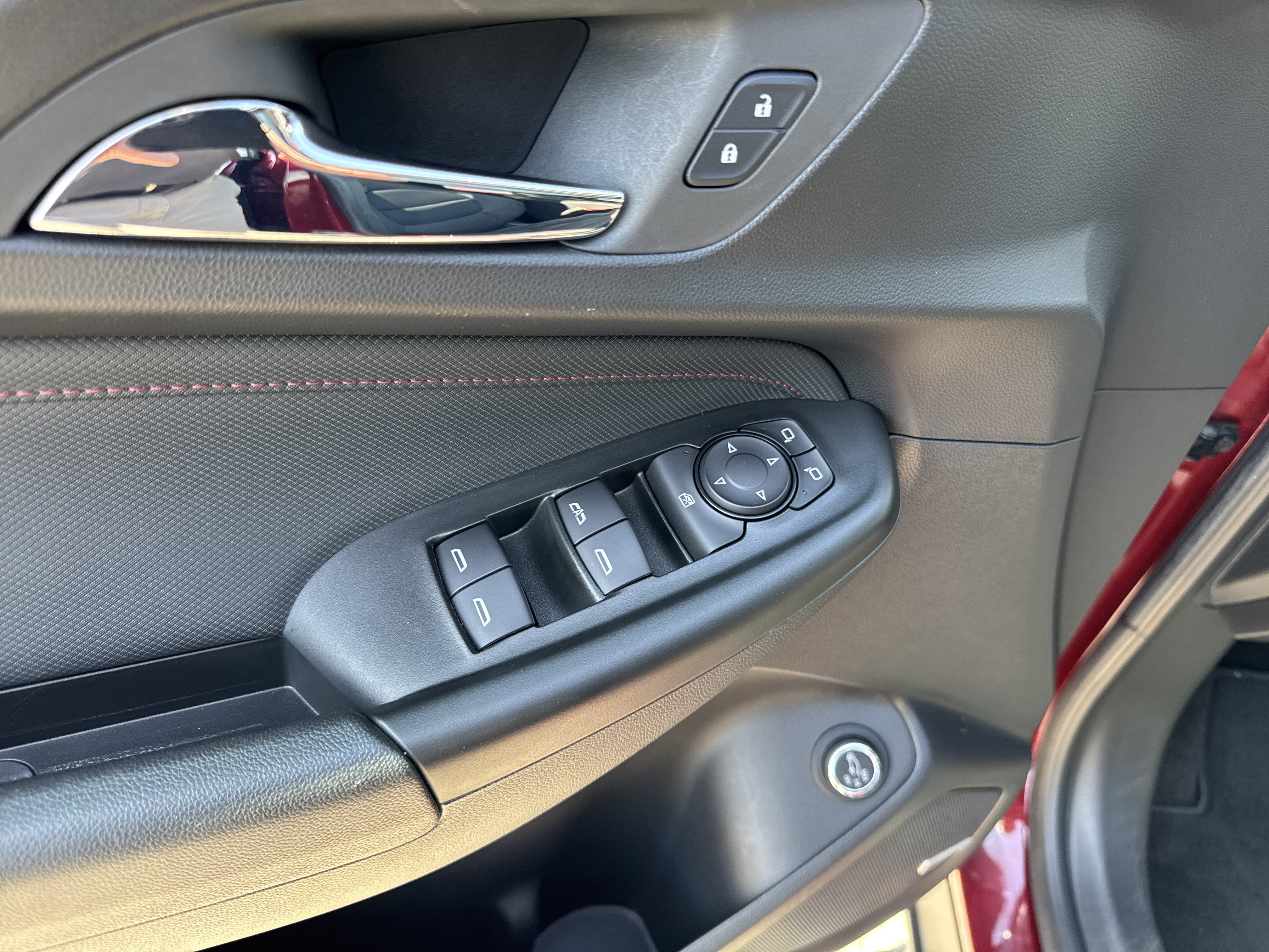 Used 2022 Crimson Metallic Chevrolet RS image 17