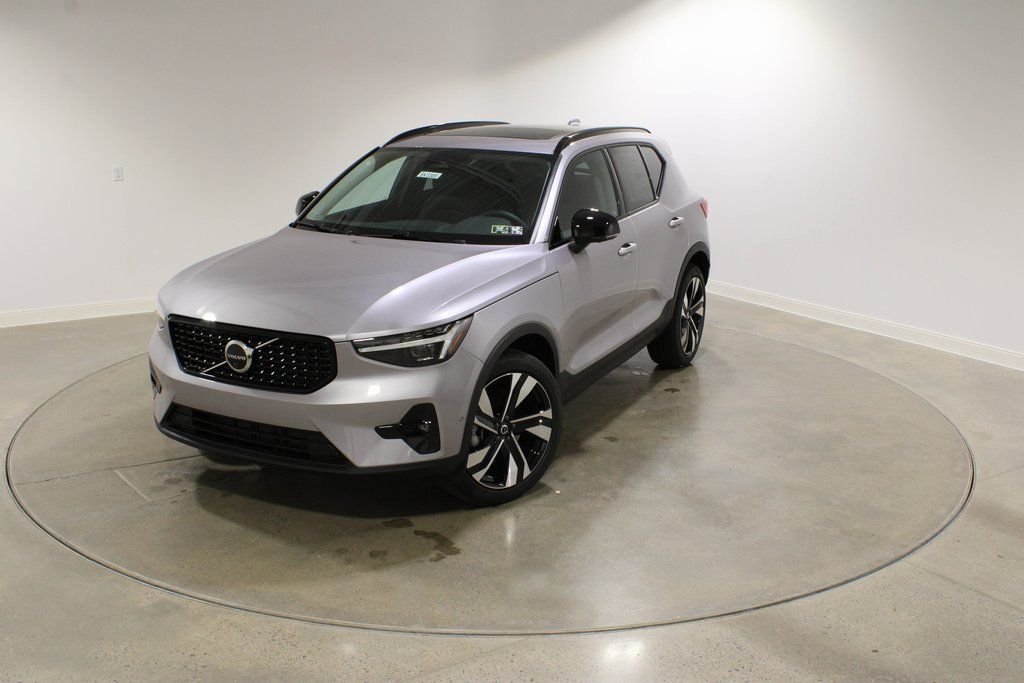 2026 Volvo XC40