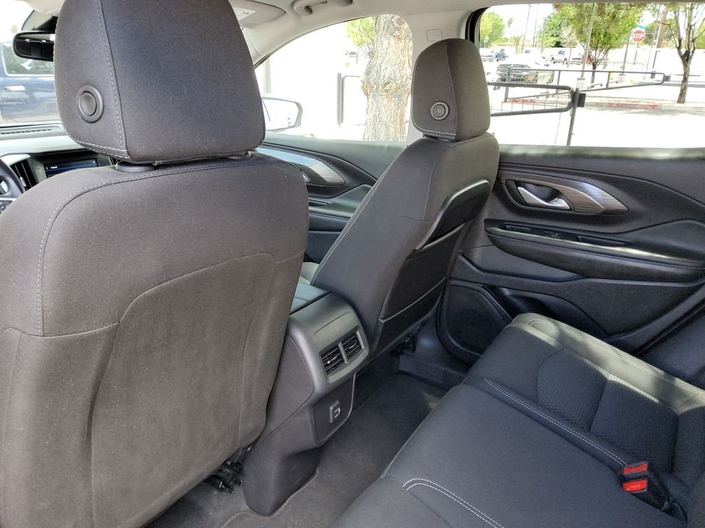 Used 2024 Silver GMC SLE image 19