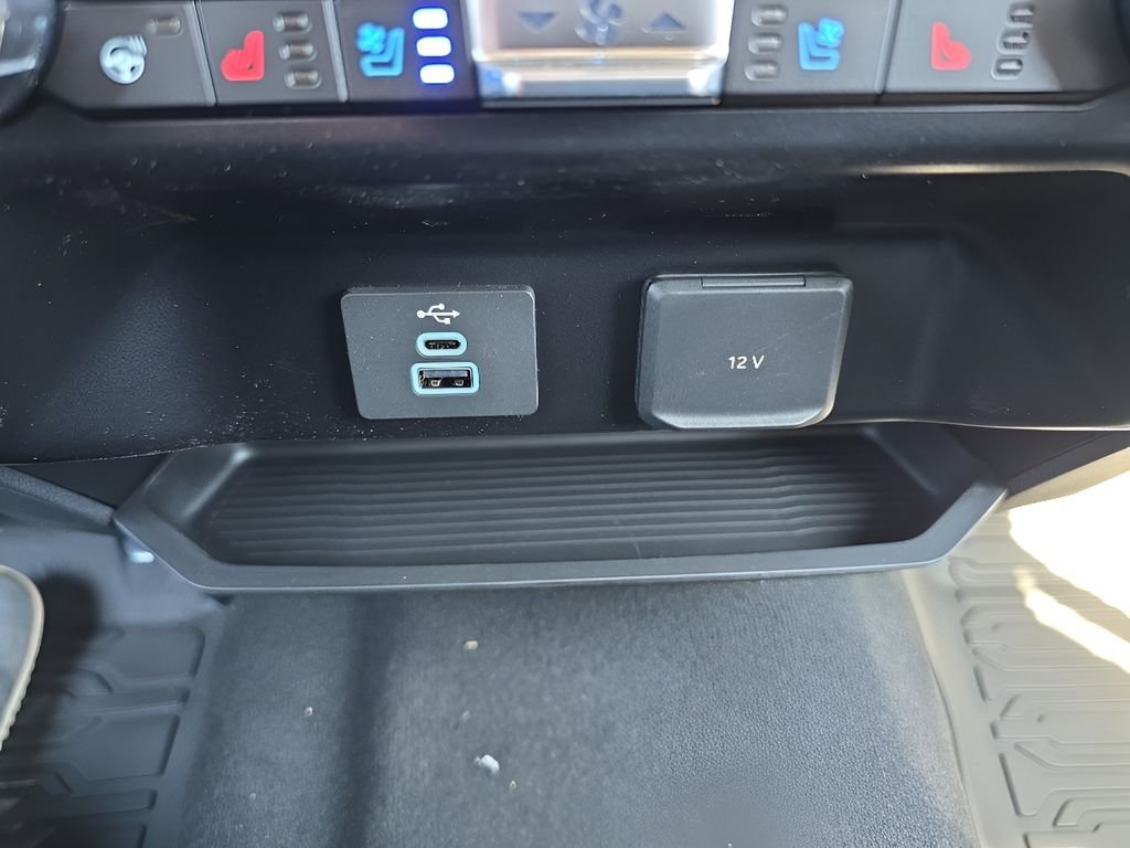 New 2026 Avalanche Ford F-350® Lariat® image 22