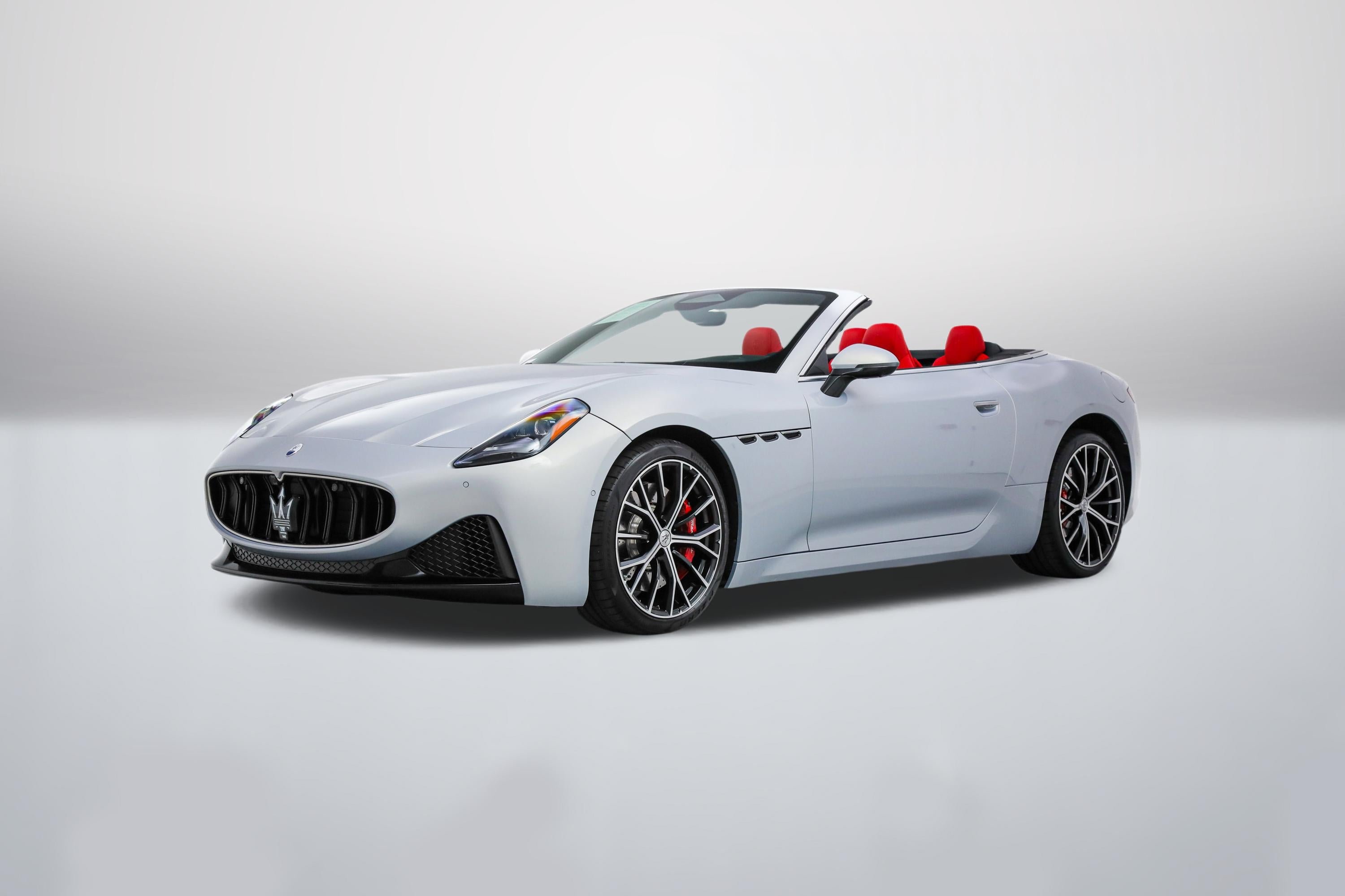 Used 2026 White Maserati  image 1