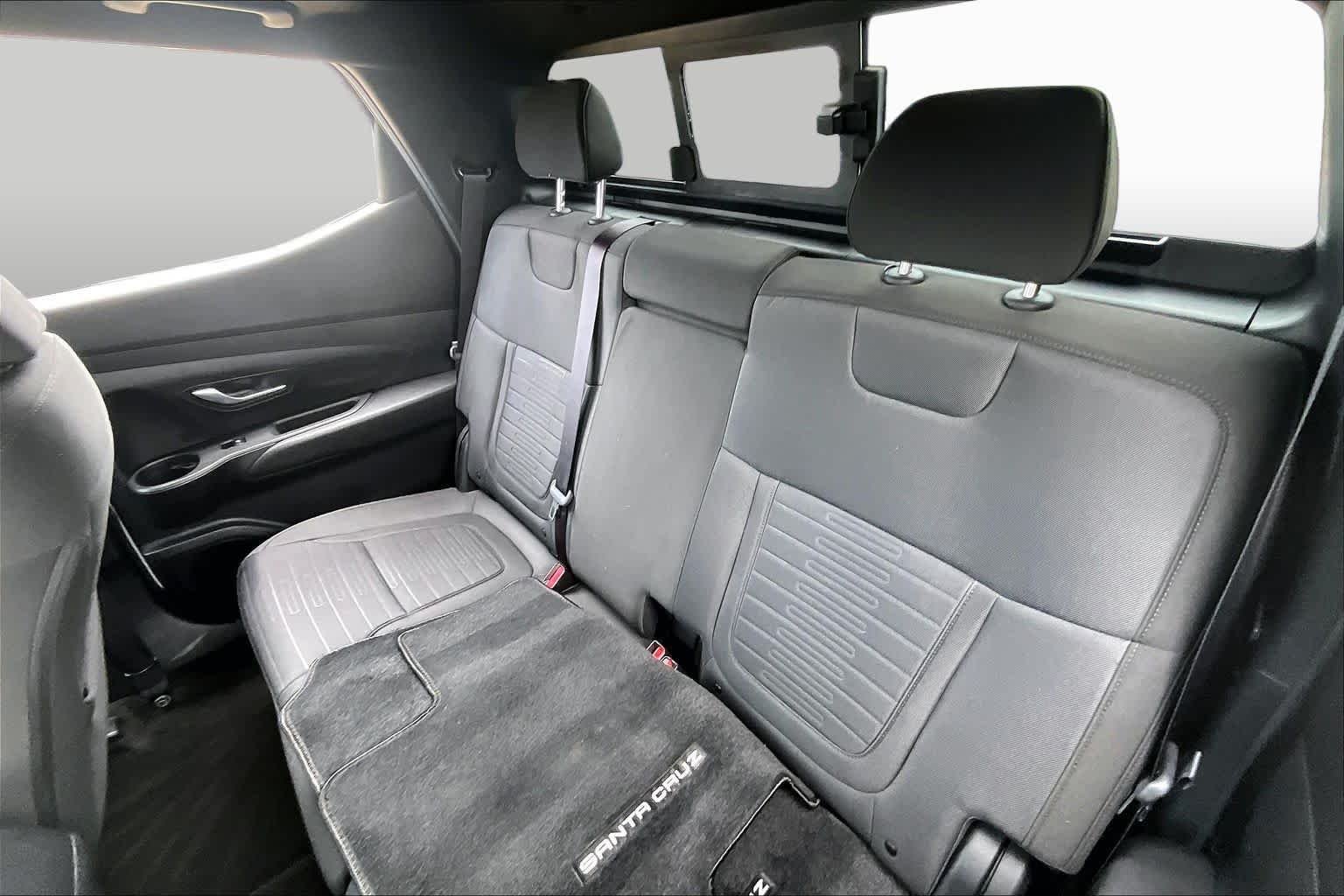 Used 2022 Ice White Hyundai SEL Premium image 20