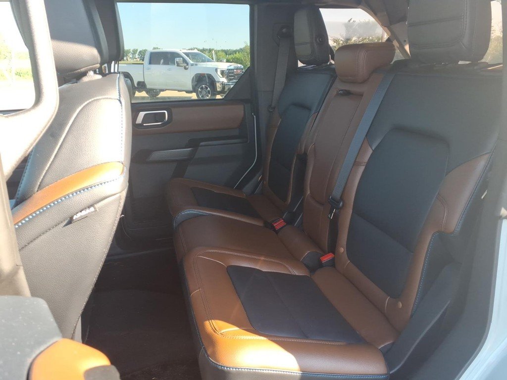 Used 2024 Cactus Gray Ne Ford Outer Banks 4 Door 4x4 image 18