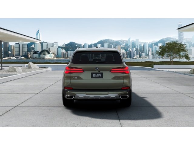 New 2026 Manhattan Green Metallic BMW xDrive40i image 5