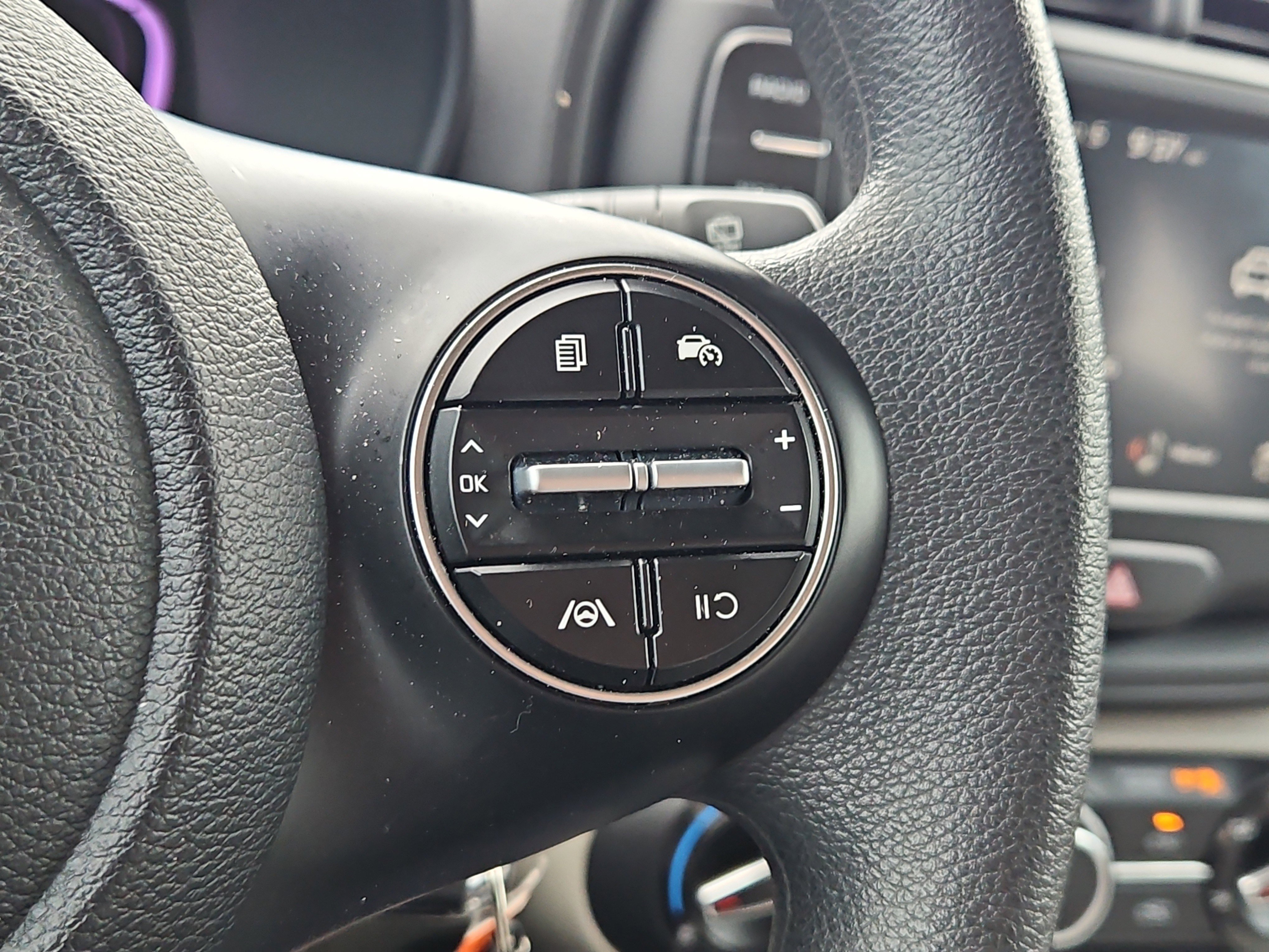 Certified Used 2025 Fusion Black Kia LX image 25