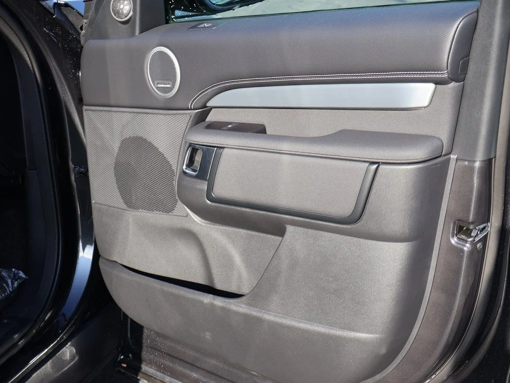 New 2026 Carpathian Grey Land Rover  image 12