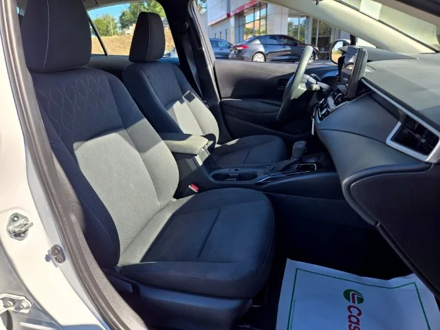 Used 2023 White Toyota LE image 19