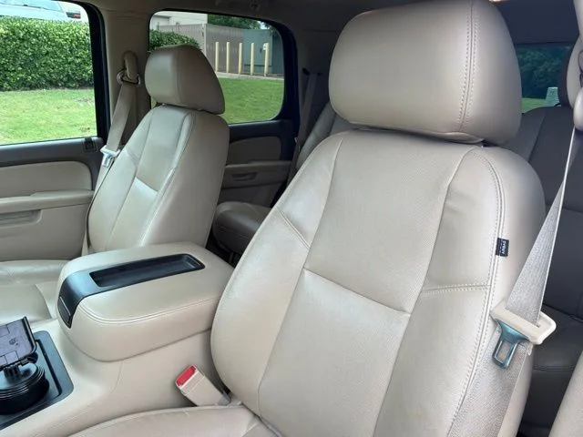 Used 2013 Black GMC SLT image 10