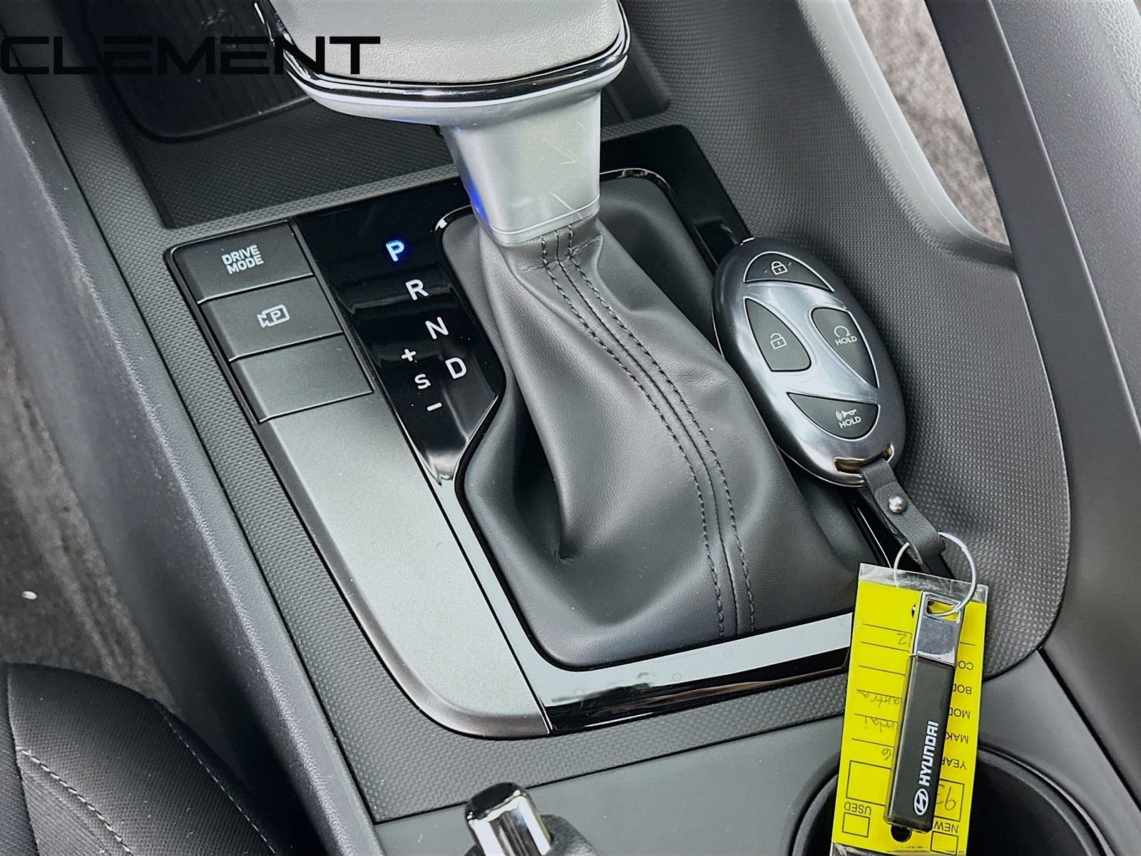 Used 2026 White Hyundai SEL Sport image 23