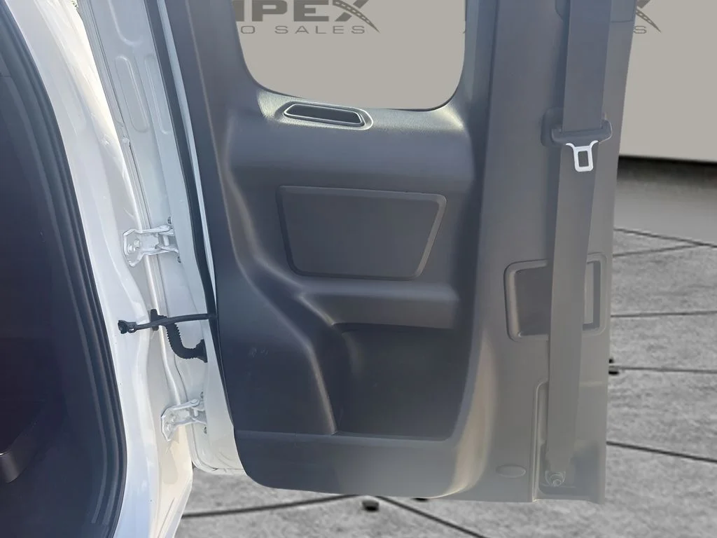 Used 2019 White Toyota SR image 22