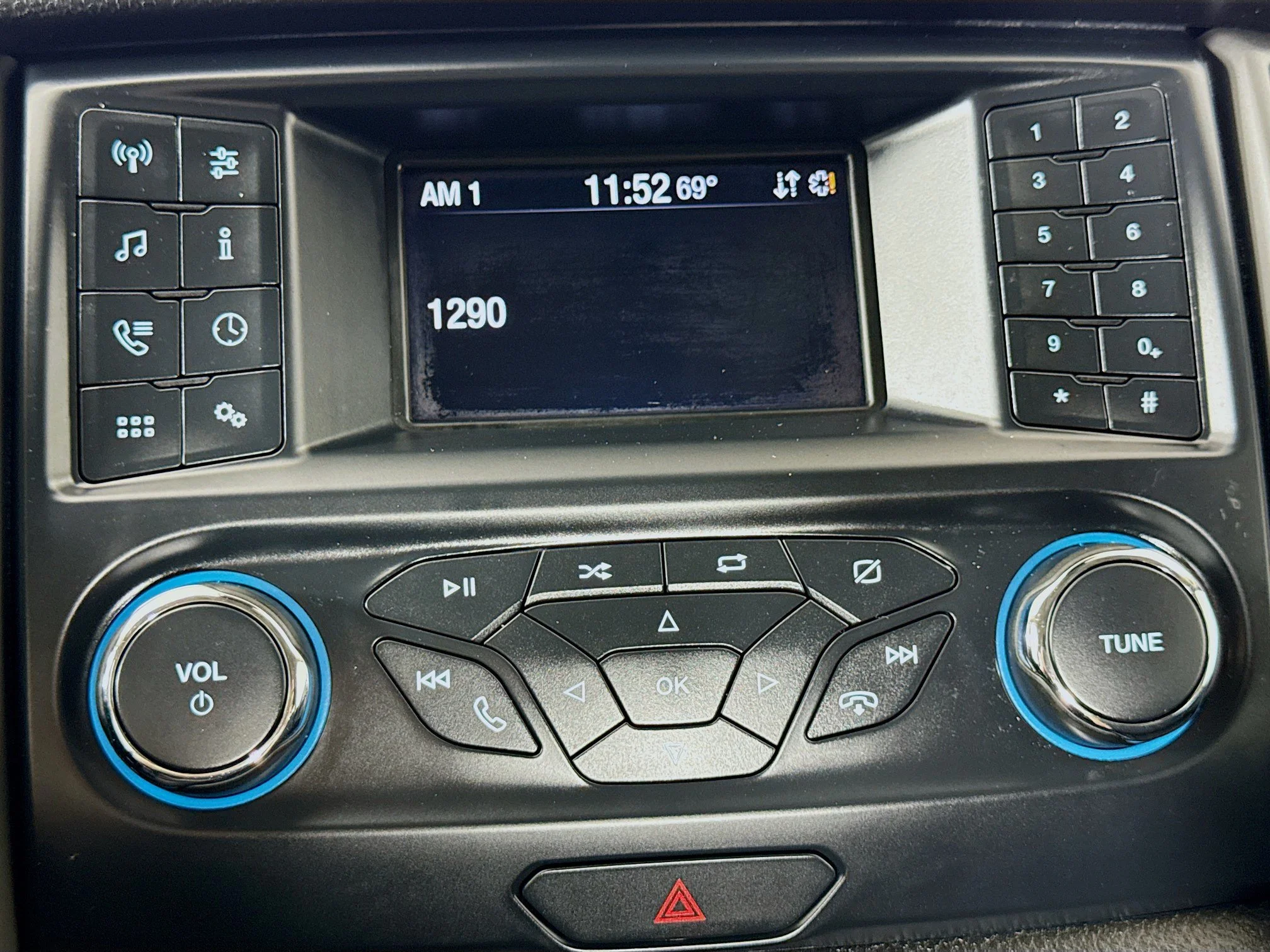 Used 2020 Black Ford XL image 16