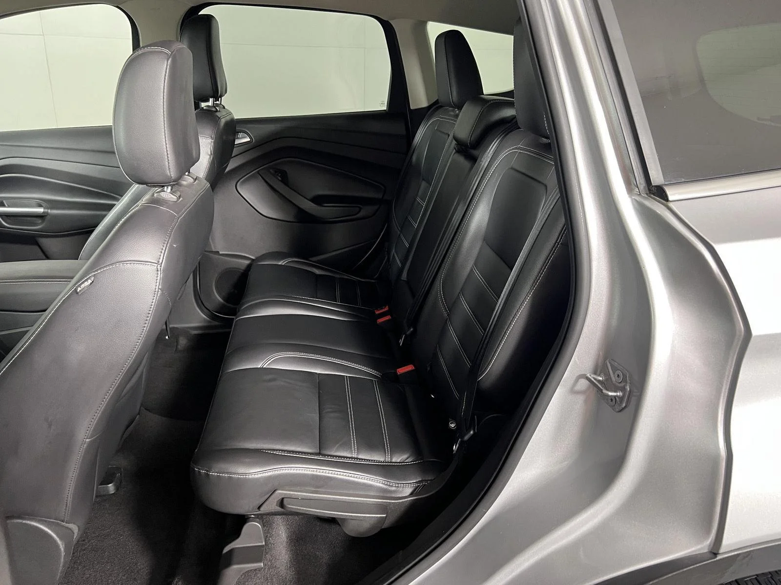 Used 2019 Ingot Silver Ford Titanium image 25