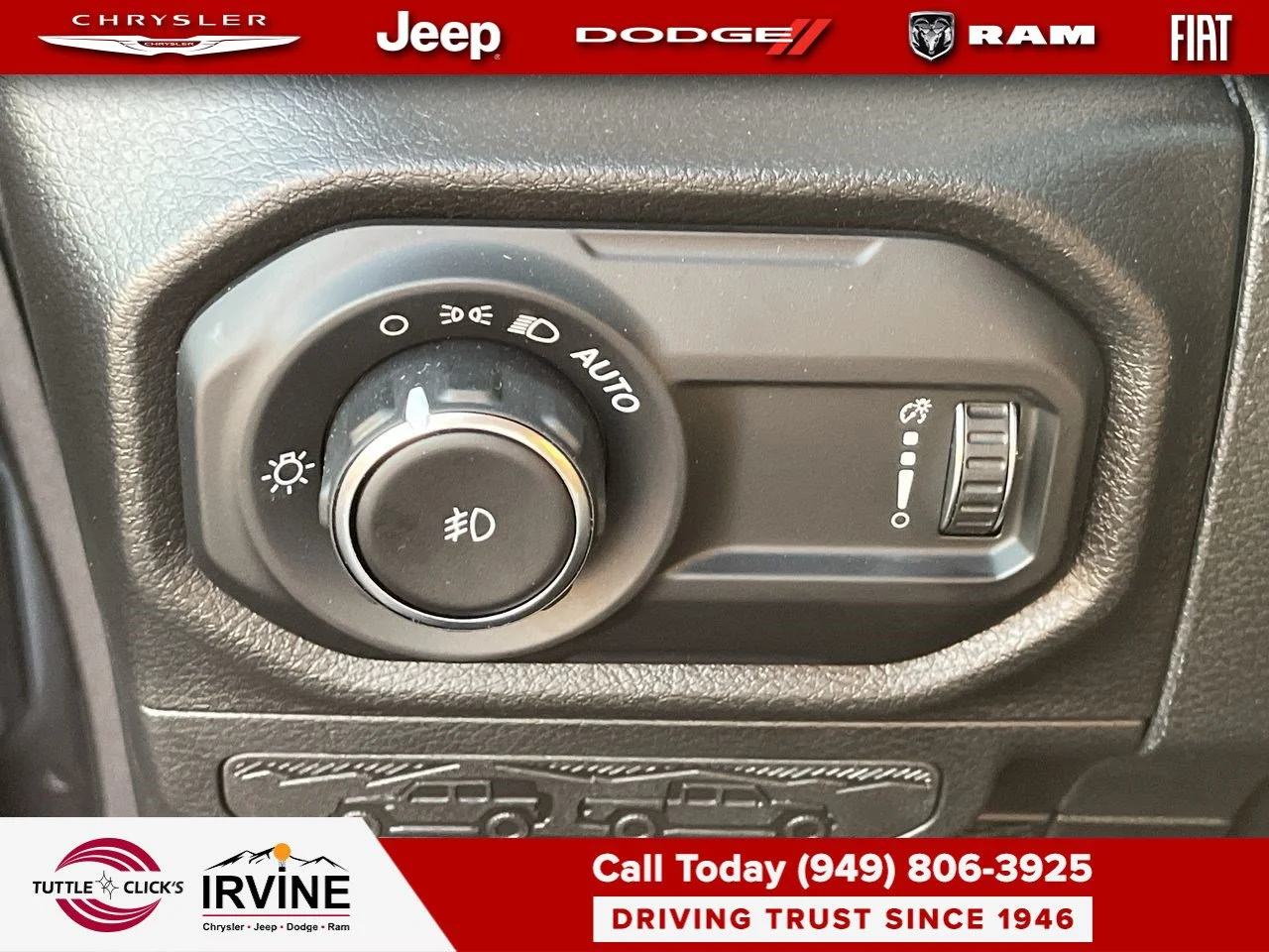 New 2026 Granite Crystal Metallic Clear-Coat Paint Jeep California Edition image 29