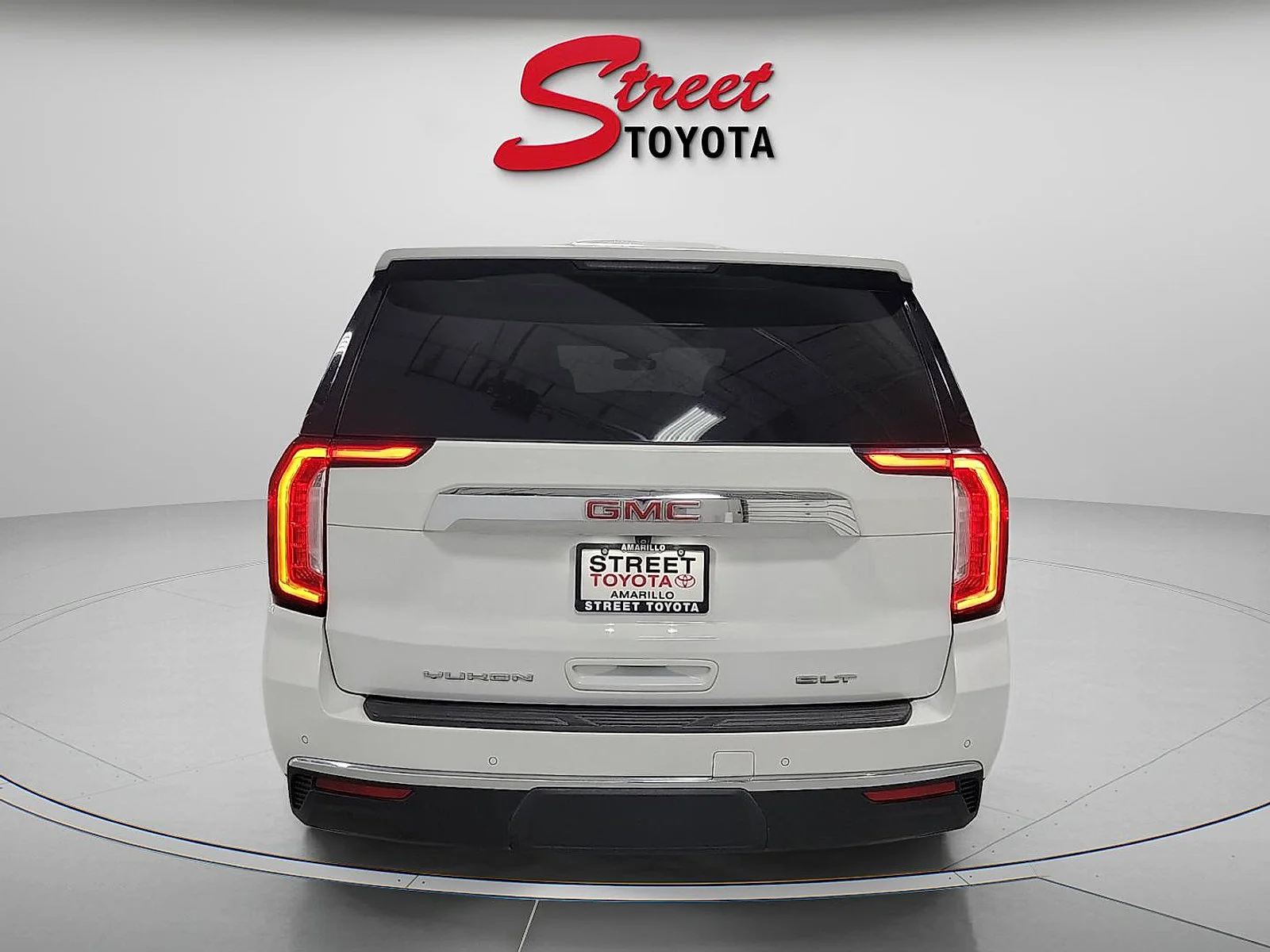 Used 2021 Summit White GMC SLT image 3