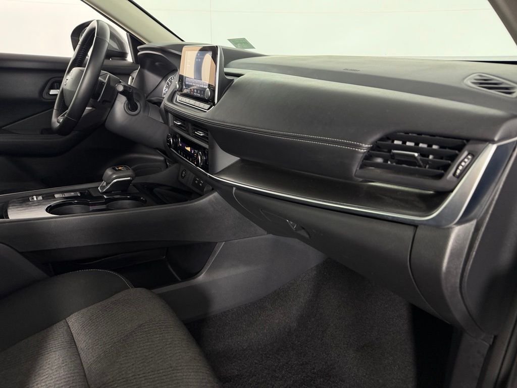 Used 2025 Gun Metallic Nissan SV image 29
