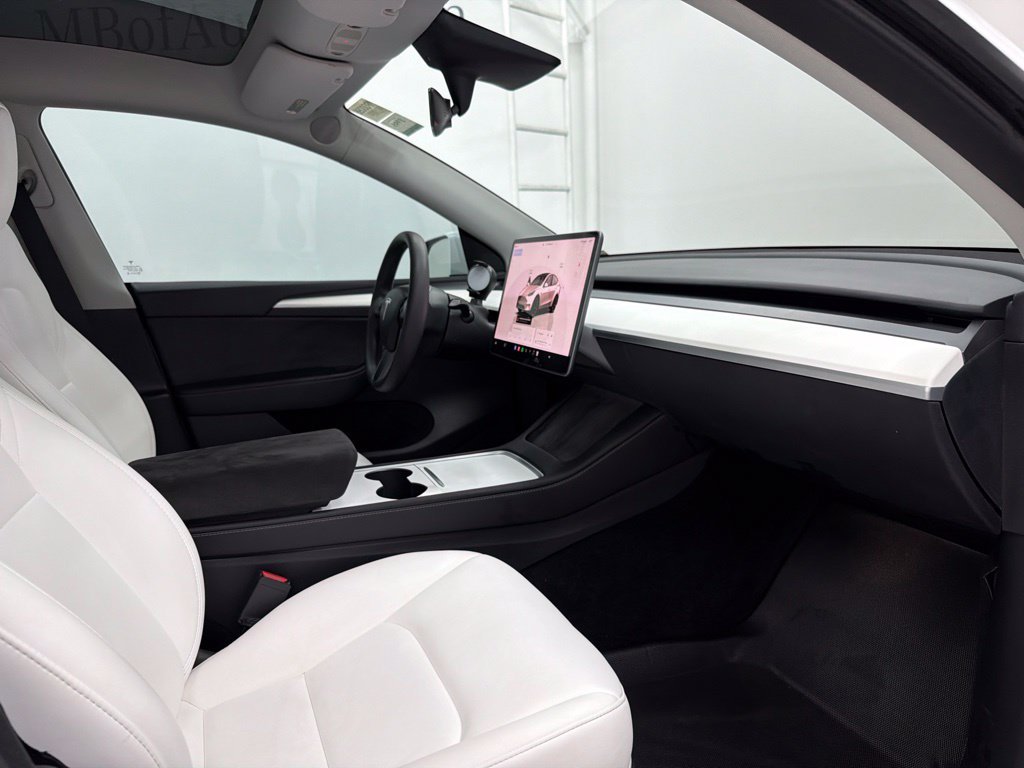 Used 2023 White Tesla Long Range image 28