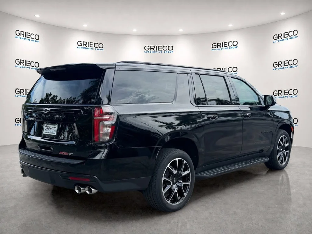 Used 2023 BLACK Chevrolet RST image 7