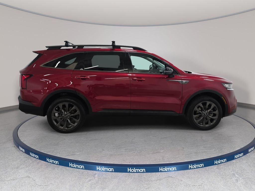 Used 2022 Passion Red Tintcoat Kia X-Line EX image 5