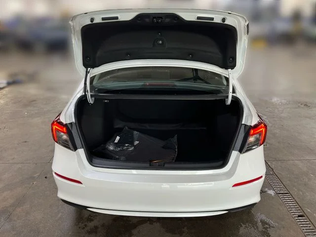 New 2026 Platinum White Pearl Honda LX image 21
