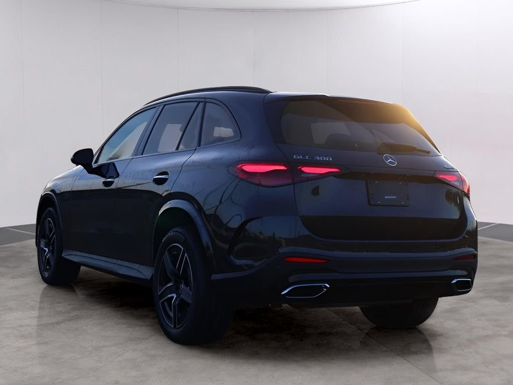 New 2026 Graphite Grey Metallic Mercedes-Benz GLC 300 image 5