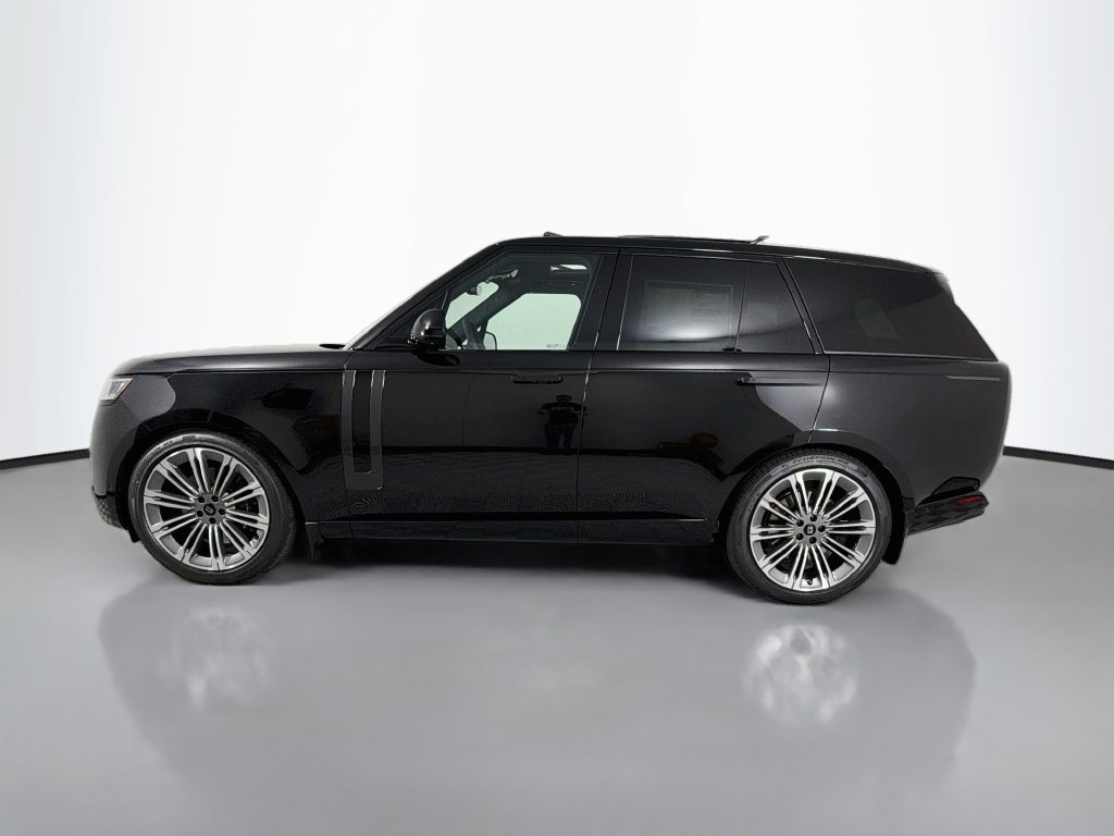 New 2027 Santorini Black Land Rover SE image 8