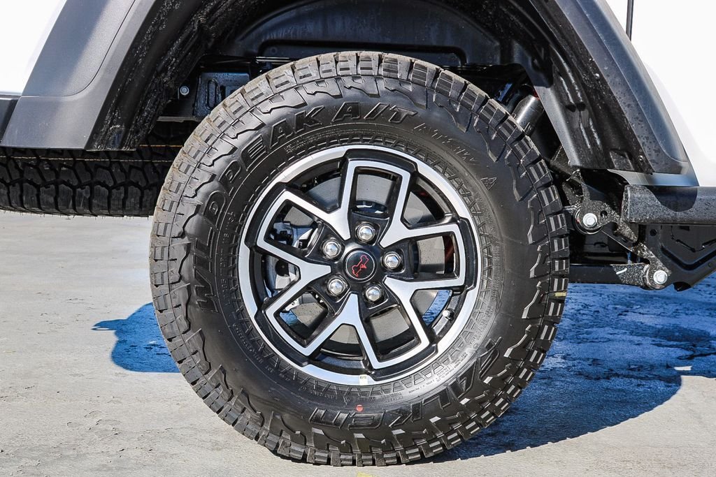 New 2026 Bright White Clearcoat Jeep Rubicon image 10