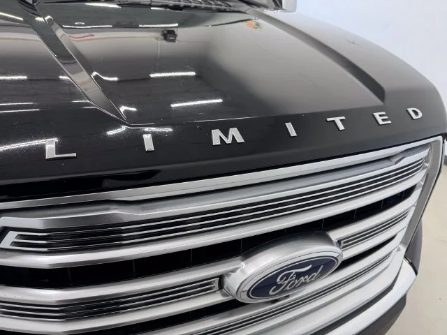 Used 2016 Shadow Black Ford Limited image 39