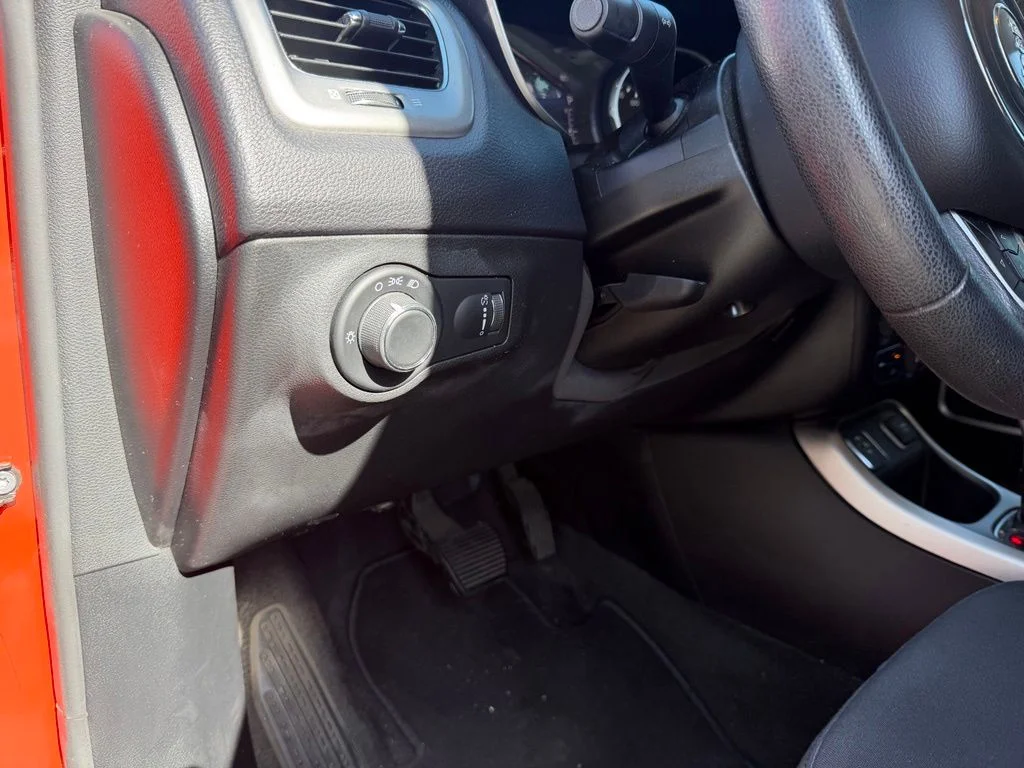 Used 2018 Orange Jeep Sport image 18