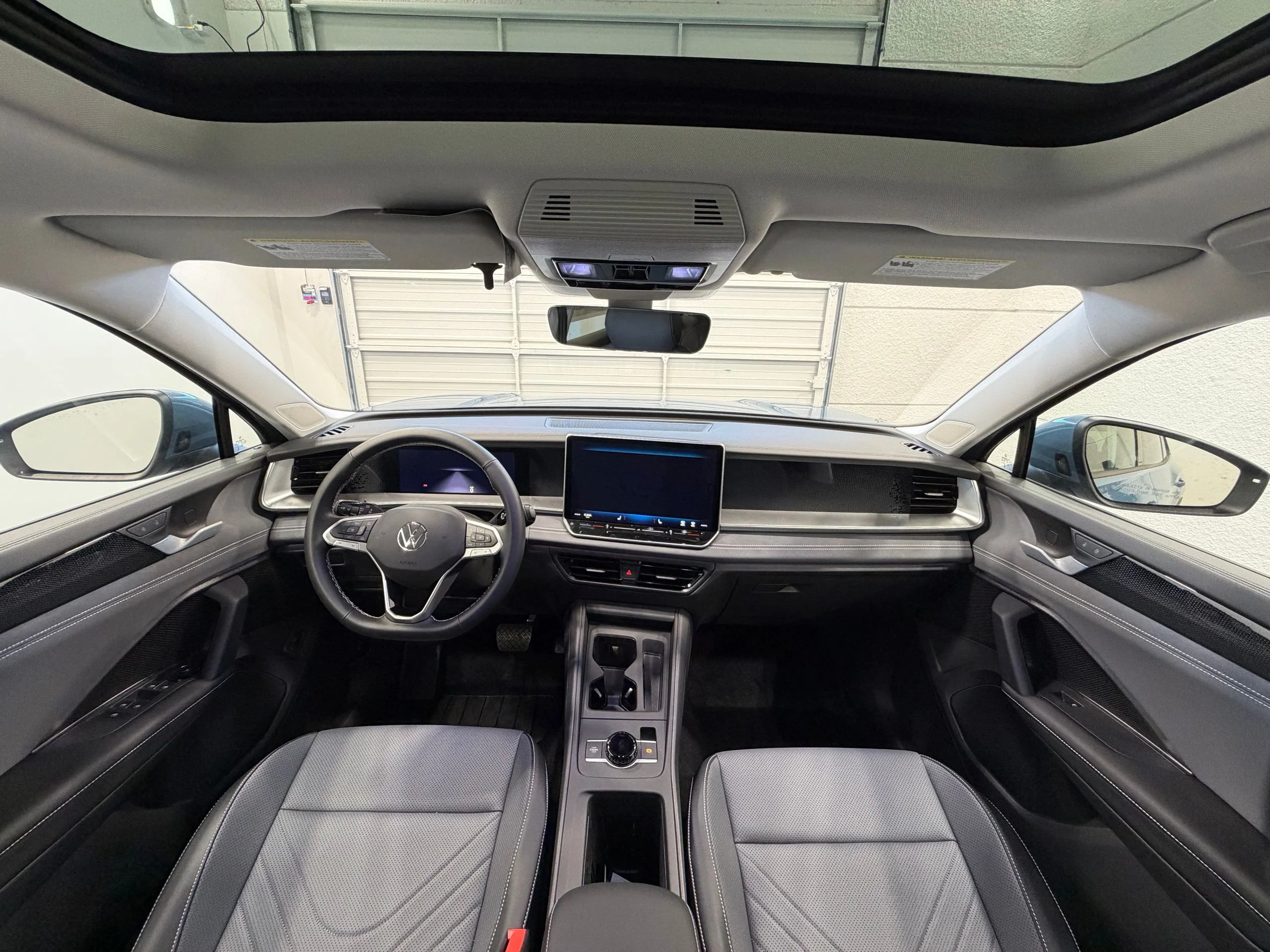 New 2026 Blue Volkswagen SE image 31