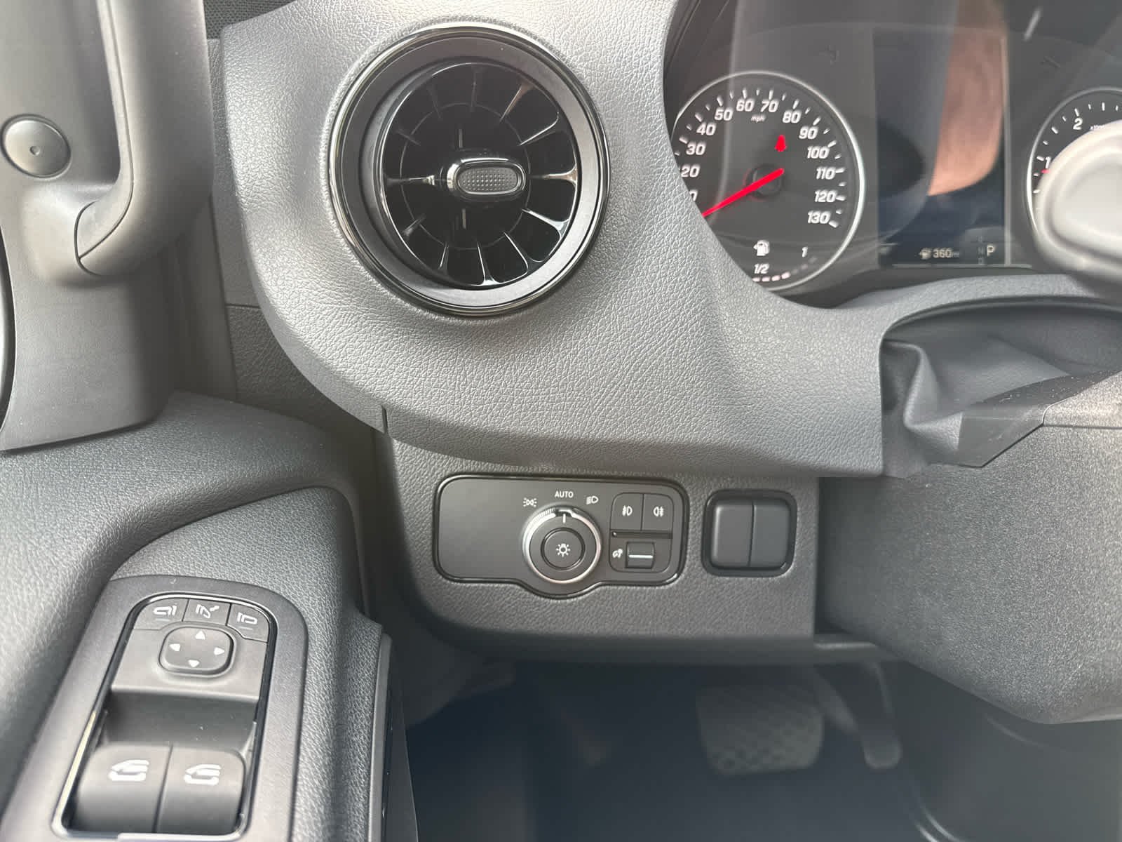 2025 Mercedes-Benz Sprinter Passenger Van Base - Photo 23