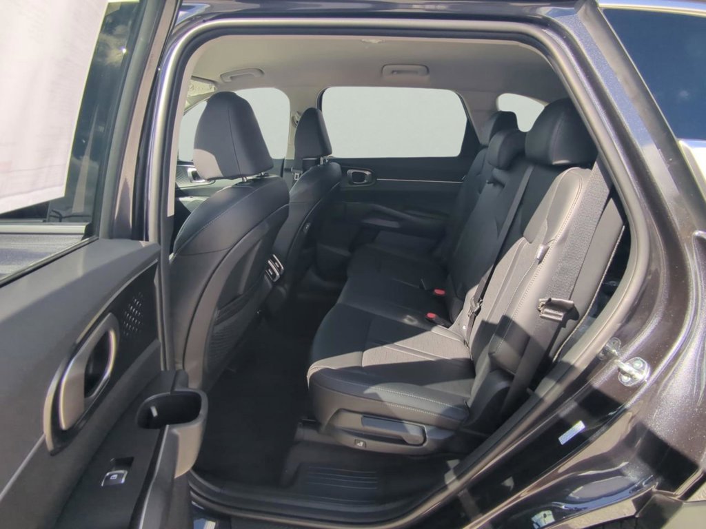 2026 Kia Sorento EX - Photo 15