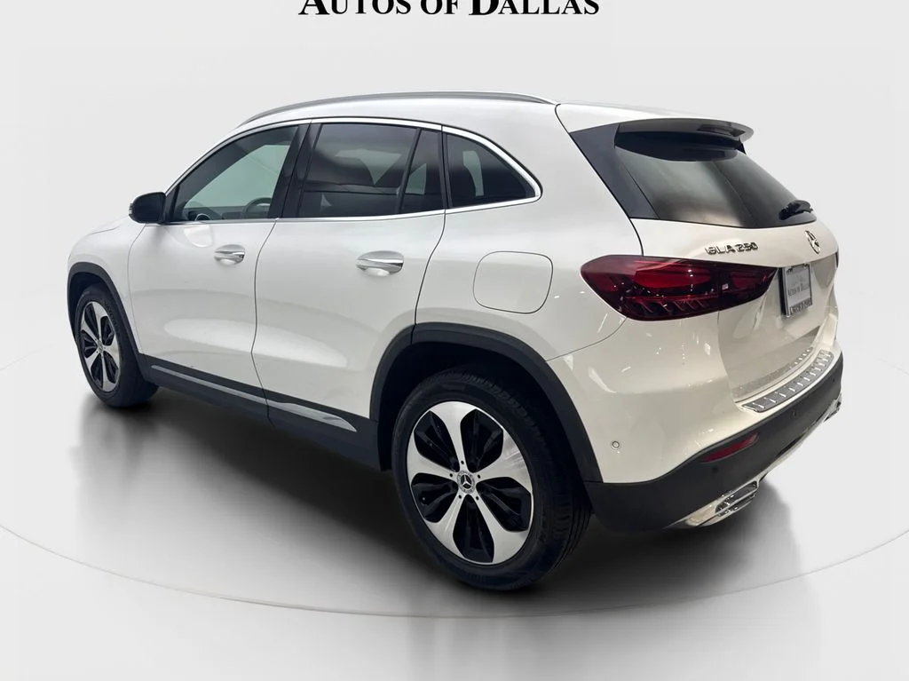 Used 2025 White Mercedes-Benz GLA 250 image 9